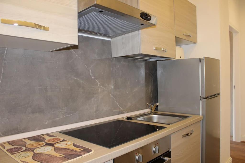 Art Apartment Stazione B Florencia Exterior foto
